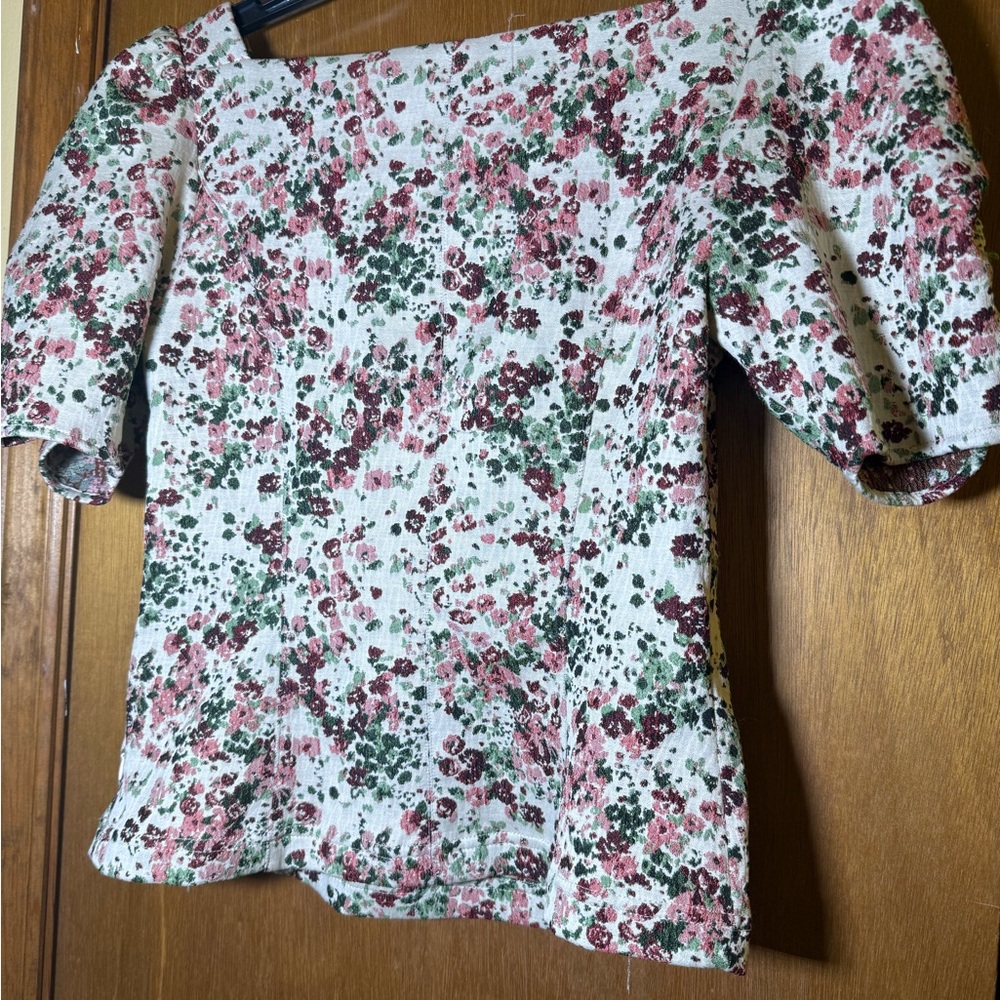 Anthropologie Cream Ruched Blouse with Short Sleeves - Picture 2 of 8
